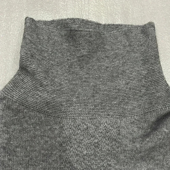 ❤️2/$50❤️[L]Alexandre  Laurent Gray Pull Over Turtle Neck Wool Blend Sweater - Picture 2 of 6